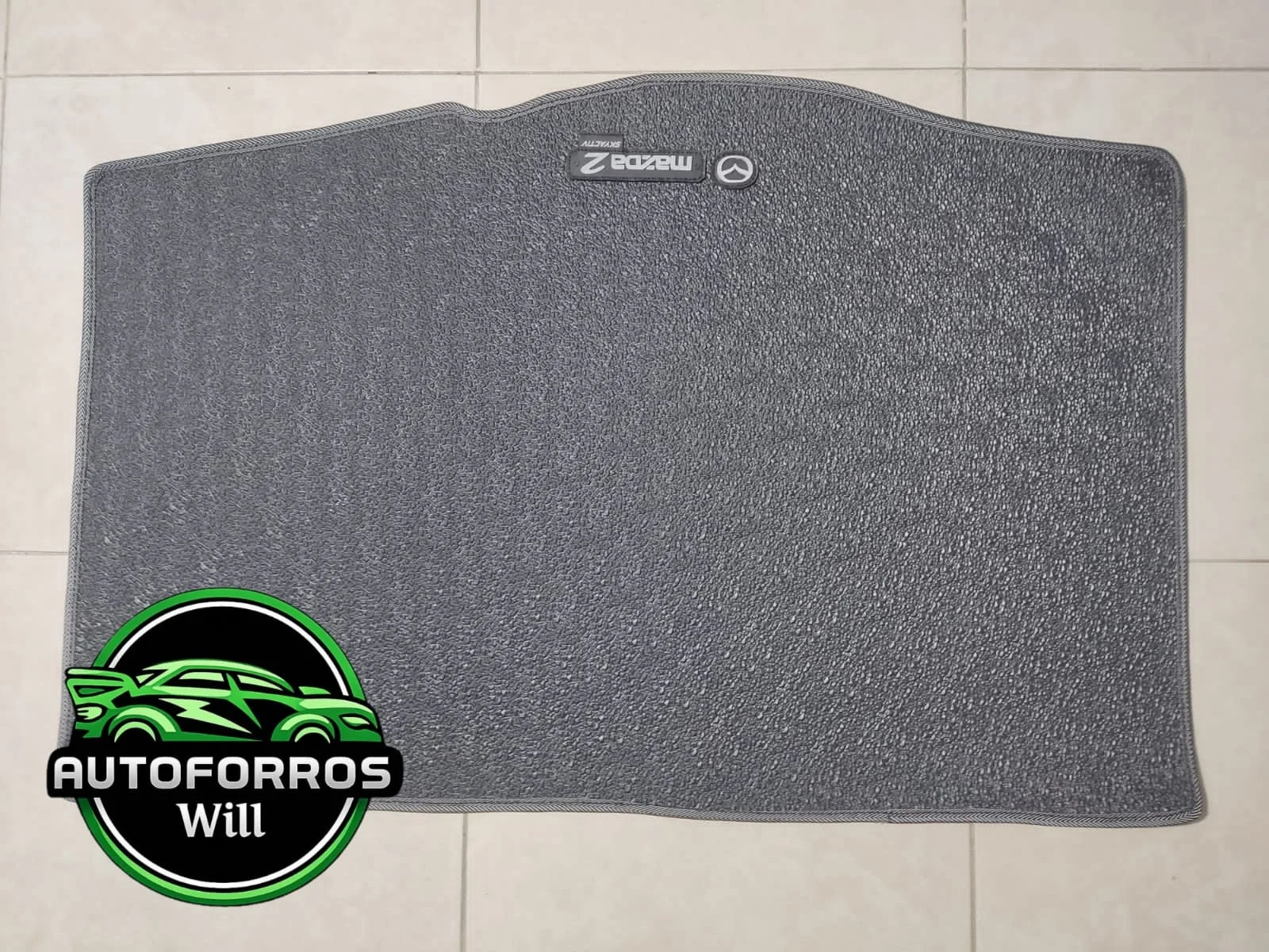 Tapizado elegante con costuras